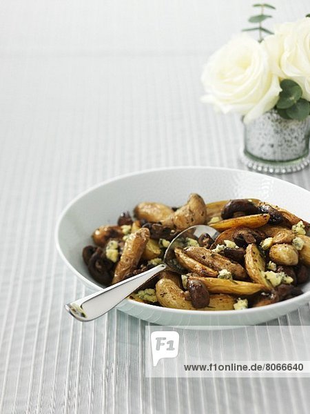 Fingerlingkartoffeln mit Stilton und Pilzen