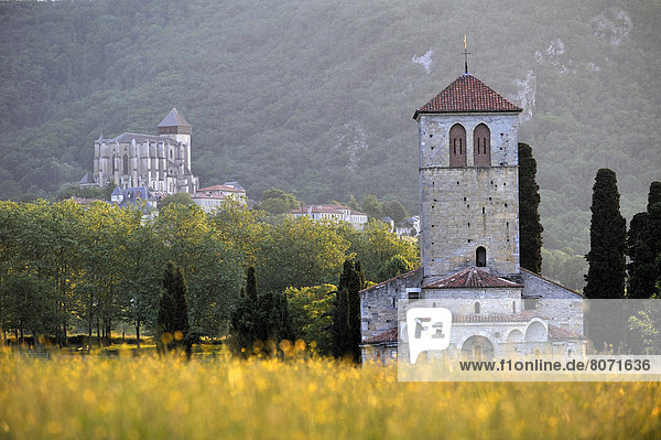 Hintergrund  Kathedrale  Heiligtum  Piemont  Basilika  Pyrenäen  Romanik  Weg