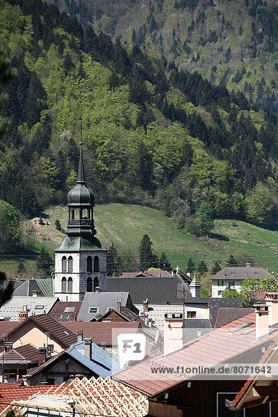 Dach  Kirche  Dorf  Kirchturm  April