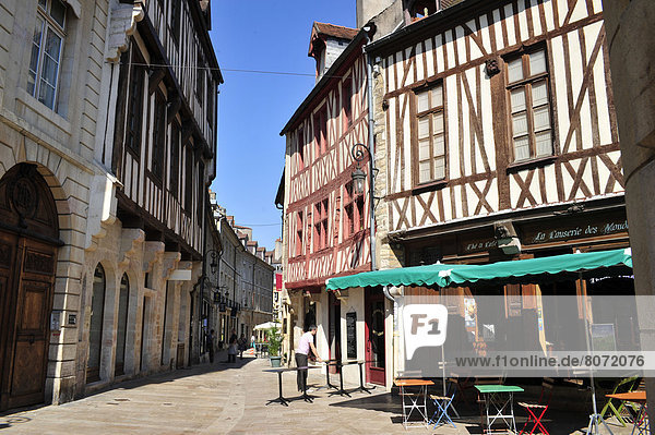 Wohngebäude Gebäude Stadt Natürlichkeit Dijon Hälfte alt