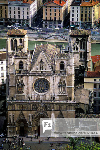 Mittelalter Rückansicht flirten Stadt Uhr Kathedrale Ansicht Astronomie Renaissance Luftbild Fernsehantenne Jahrhundert Ortsteil Innenstadt Lyon alt