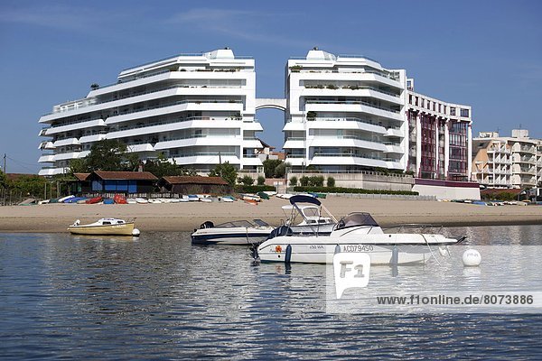 liegend liegen liegt liegendes liegender liegende daliegen Hütte Frankreich sehen Strand Gebäude Meer Anker frontal Apartment Start Arcachon Aquitanien Gironde neu