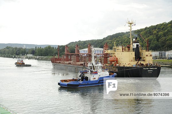 Hafen  abschleppen  Boot  Fluss  Seine  Rouen