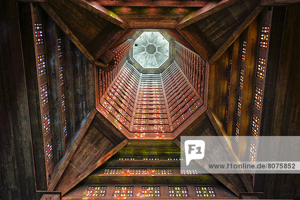 beleuchtet  Fenster  Gebäude  Erde  Großstadt  Kirche  Heiligtum  Design  Liste  Konsequenz  UNESCO-Welterbe  eingravieren  Erbe