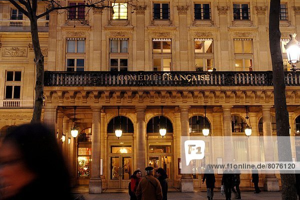 'Paris (75): façade of the building housing the theatre ''Comédie Française''  ''place Collette'' square at night'