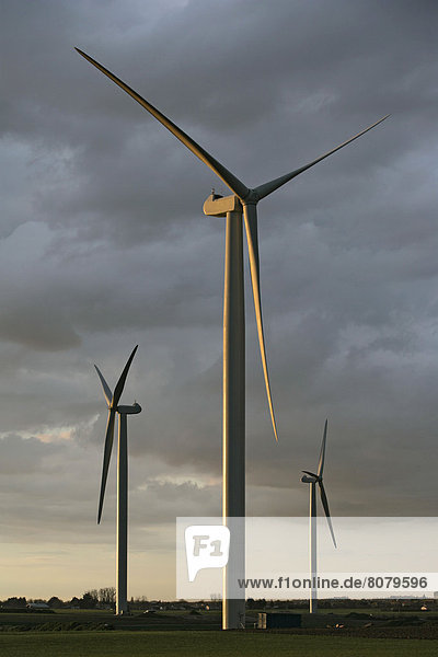 Erneuerbare Energie Alternative Energie Alternativenergie Feuerwehr Energie energiegeladen Schutz Dankbarkeit Windmühle Windpark Planet