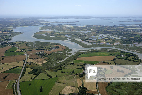 Fluss Ansicht Sumpf Luftbild Fernsehantenne Bretagne Morbihan Speisesalz Salz