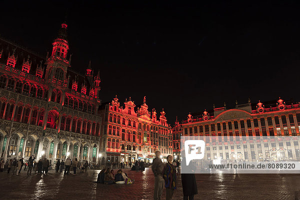 Grote Markt  Grand Place market square with Royal House or Maison du Roi and Chaloupe d'Or  illuminated at night