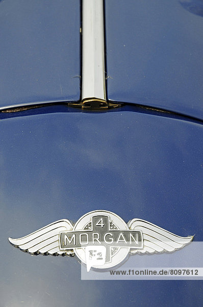 Morgan  Logo  Morgan Motor Company  britischer Sportwagen  Oldtimer