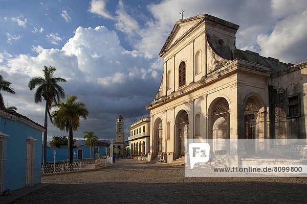 Kirche  Stadtplatz  Westindische Inseln  Mittelamerika  UNESCO-Welterbe  Trinidad und Tobago  Kuba  Bürgermeister