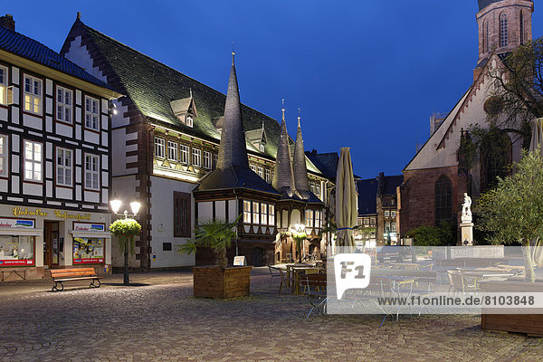 Rathaus und Marktplatz