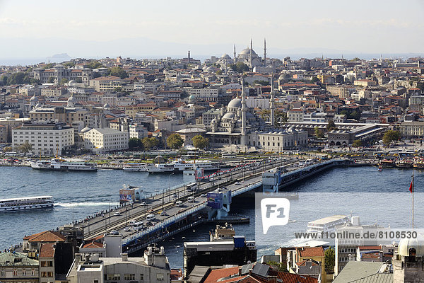 Türkei Istanbul Blick auf die Galata-Brücke