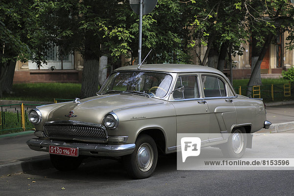 Oldtimer der sowjetischen Automarke Wolga