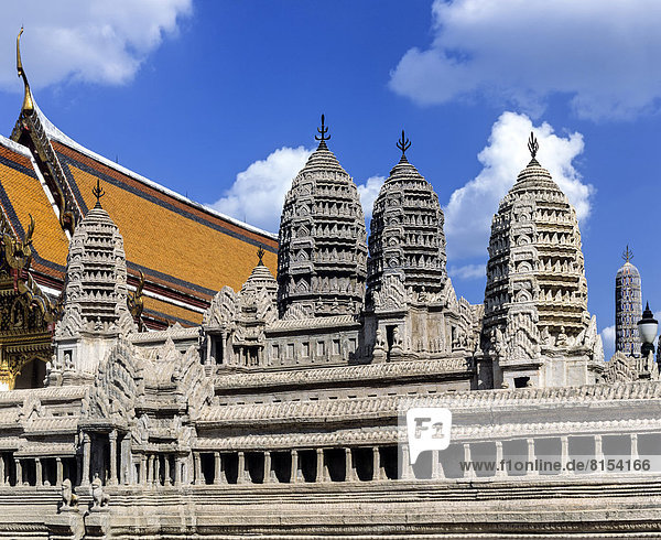Angkor Wat Miniatur-Modell im Innenhof des Wat Phra Kaeo