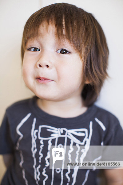 Portrait of baby boy (2-3)