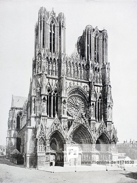 Frankreich  Erde  Kathedrale  Fassade  früh  Krieg  Vernichtung  Jahrhundert  Reims