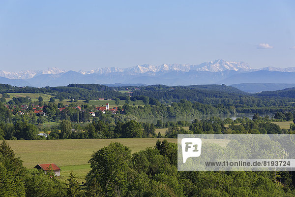 Apfeldorf und Lech gegen Alpen  gesehen von Reichling  Alpenvorland