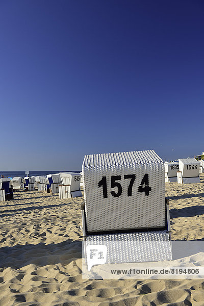 Strandkörbe an der Nordsee  Westerland  Sylt  Schleswig-Holstein  Deutschland  Europa