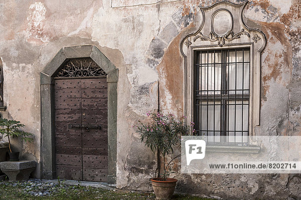 Portal und Fenster  Palazzo Merizzi