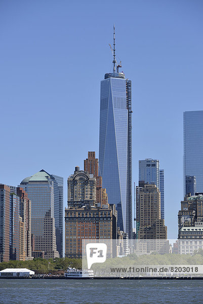 Lower Manhattan skyline with the new World Trade Center