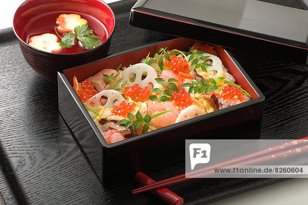 Chirashizushi