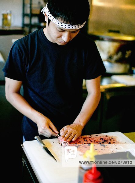 Vorbereitung  Restaurant  San Diego  Tisch  Grillparty  Köchin  japanisch
