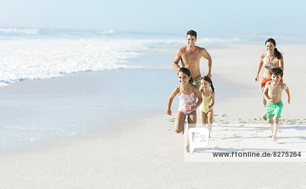 Familienlauf am Strand