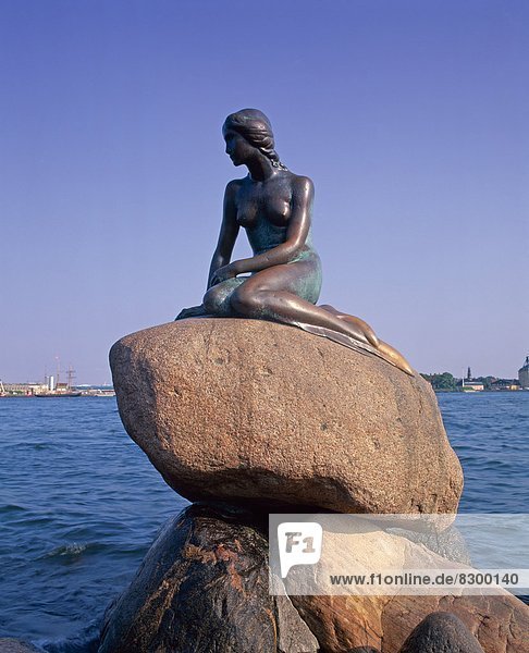 Europa  klein  Dänemark  Statue  Kopenhagen  Hauptstadt  Meerjungfrau  Skandinavien