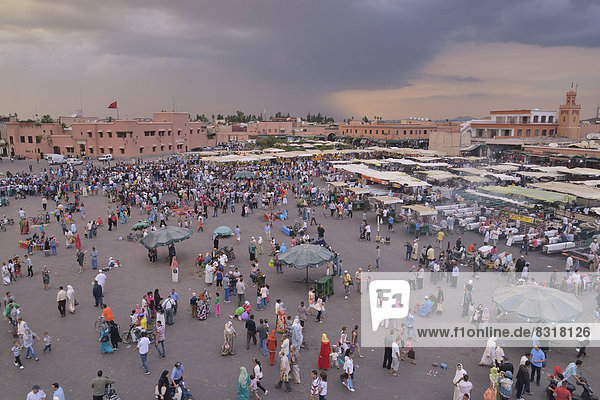 Verkaufsstände auf dem Djemaa el Fna  Marktplatz