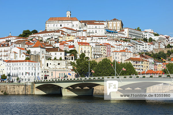 Großstadt Fluss UNESCO-Welterbe Coimbra alt Portugal Universität