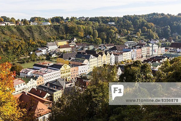 Deutschland  Bayern  Burghausen  Blick über die Stadt