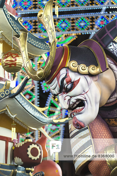 Detail  Details  Ausschnitt  Ausschnitte  Anschnitt  zeigen  Mann  ziehen  Straße  groß  großes  großer  große  großen  Festival  japanisch  Rikscha  Spanien