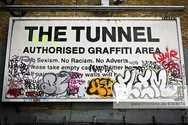 Graffiti-Tunnel bei Leake Street Lambeth  London  England  Großbritannien