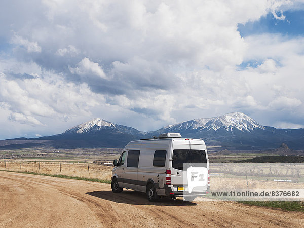 Vereinigte Staaten von Amerika  USA  Osten  bedecken  Fernverkehrsstraße  Hintergrund  parken  Kies  camping  Colorado  Schnee  spanisch  Westen