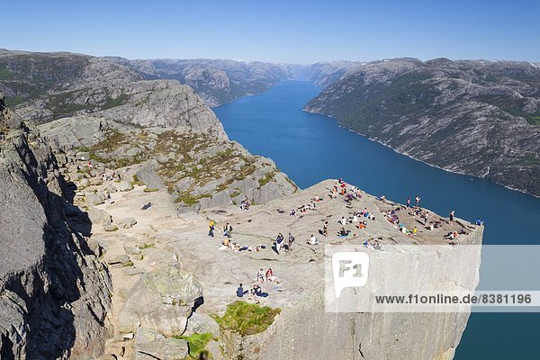 Felsbrocken  Europa  Beleuchtung  Licht  über  Norwegen  Ansicht  Fjord  Kanzel  Rogaland  Skandinavien