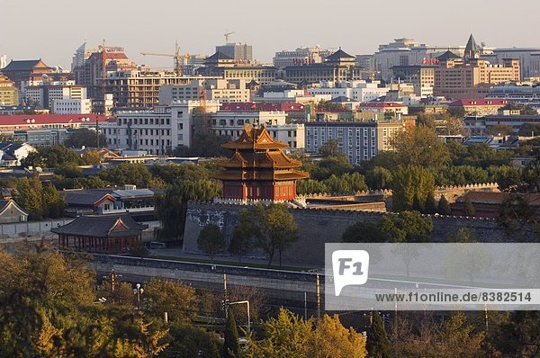 Wand  Großstadt  Turm  Museum  Palast  Schloß  Schlösser  verboten  Peking  Hauptstadt  China  Asien  Schiffswache