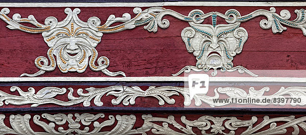 Theatermasken  Tragödie und Komödie  Architekturdetail  Hameln  Niedersachsen  Deutschland
