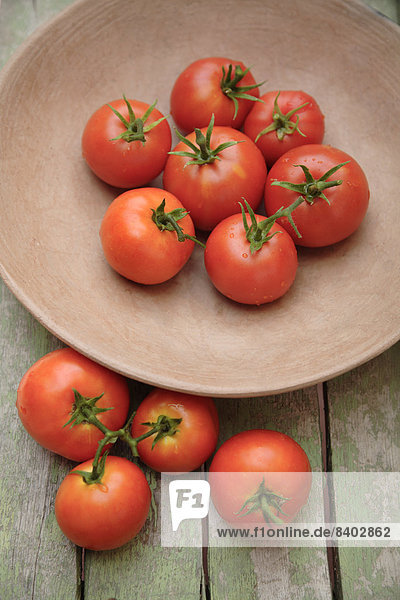 Holztisch Tomate