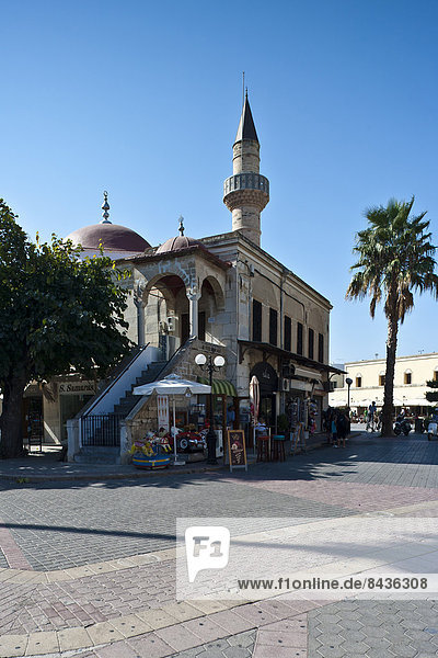 Hochformat Hafen Europa Handel Meer verkaufen Insel Laden Griechenland Religion Ägäisches Meer Ägäis Business griechisch Islam Kos Mittelmeer Moschee Platz