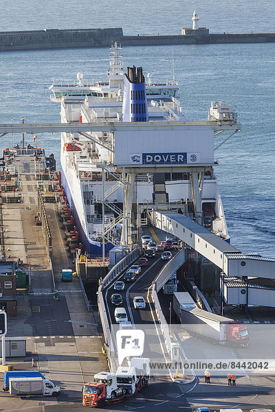 Hafen Europa britisch Großbritannien Küste Meer Dock Schiff Fähre verschiffen England Ärmelkanal Fährterminal Kent