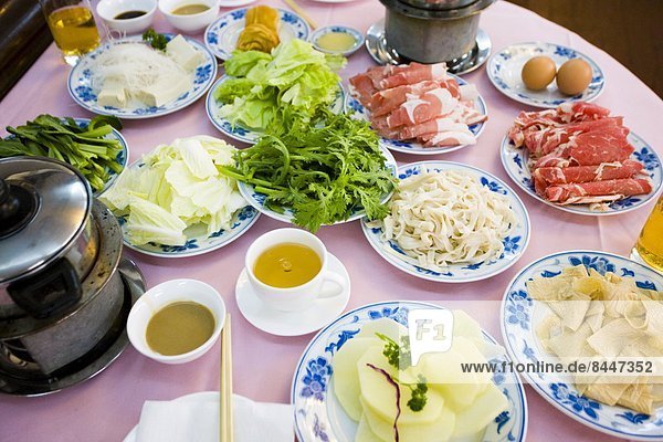 Tradition  Wärme  Gemüse  Tourist  chinesisch  Restaurant  Koch  Gericht  Mahlzeit  Fleischbrühe  Fleisch  roh  Xian