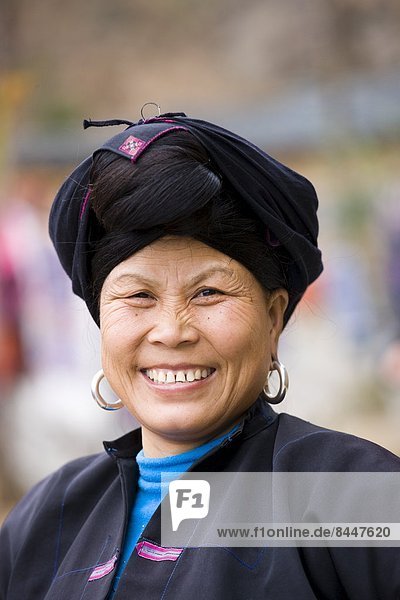 Frau Tradition lang langes langer lange China Ethnisches Erscheinungsbild Mensch Guilin Haar