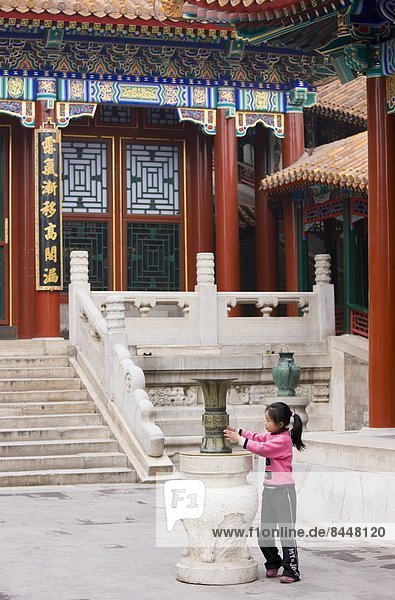 Sommer  begrenzen  Palast  Schloß  Schlösser  jung  1  Peking  Hauptstadt  Bevölkerungsgruppe  China  Mädchen  Planung
