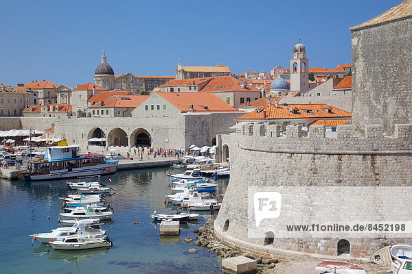 Harbour. Old Town  UNESCO World Heritage Site  Dubrovnik  Dalmatia  Croatia  Europe