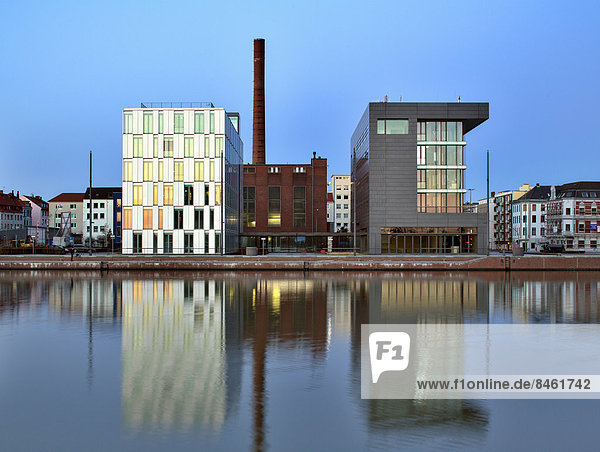 Technologie- und Gründerzentrum t.i.m.e.Port  Gebäude 2 und 3  im Entwicklungsgebiet am Neuen Hafen  Havenwelten  Bremerhaven  Bremen  Deutschland