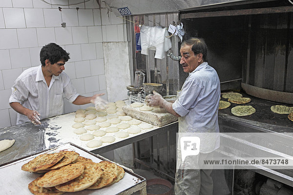 Bread bakers  Yazd  Yazd Province  Persia  Iran