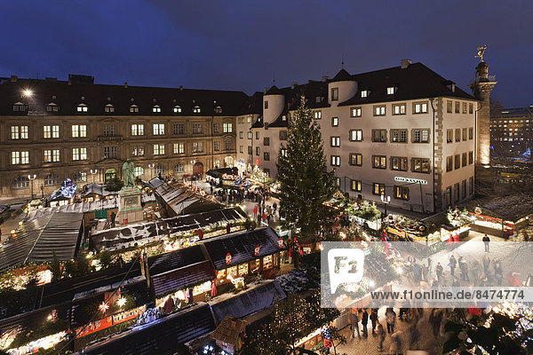 Weihnachtsmarkt auf dem Schillerplatz  Stuttgart  Baden-Württemberg  Deutschland
