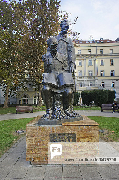 Skulptur von Kyrill und Method  Belgrad  Serbien