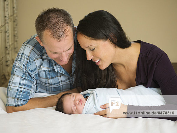 Neugeborenes  neugeboren  Neugeborene  Portrait  Junge - Person  Baby