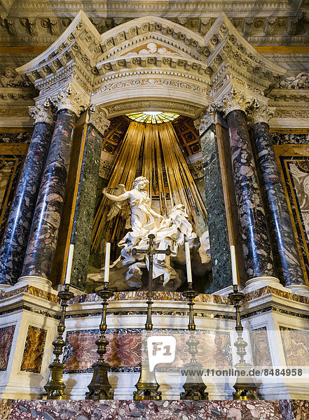 'Skulptur ''Verz¸ckung der Heiligen Theresa''  Cornaro-Kapelle  Kirche Santa Maria della Vittoria  Rom  Latium  Italien'